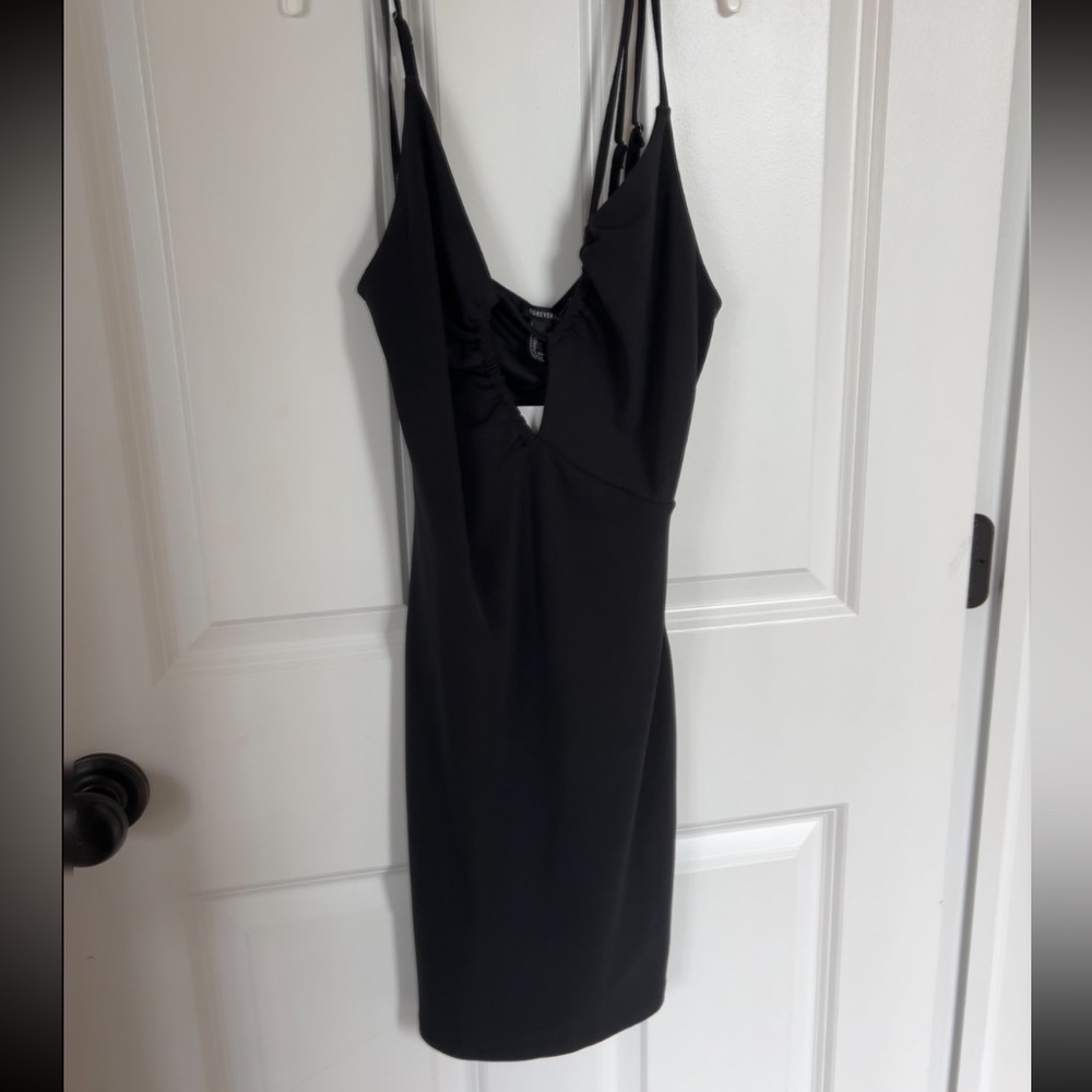 black forever 21 dress. Never worn. Size small